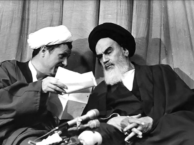 في الذكرى الثلاثين لتوليه قيادة إيران، كيف أصبح خامنئي مرشدا للجمهورية الإسلامية؟ 2