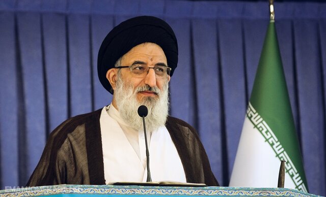الانتخابات التشريعة في إيران تبرز في منابر صلاة الجمعة 4